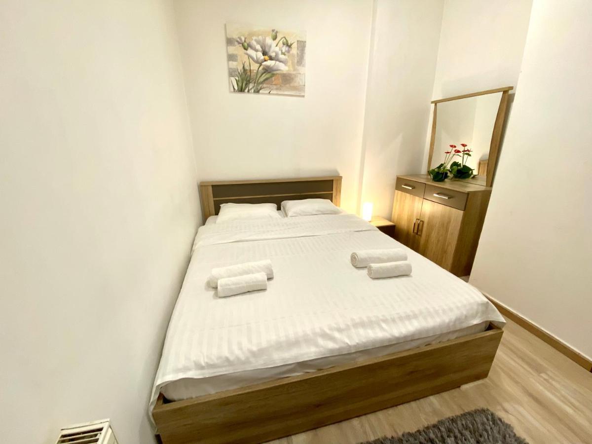 Modern Old Town Central Apartment Bukarest Kültér fotó