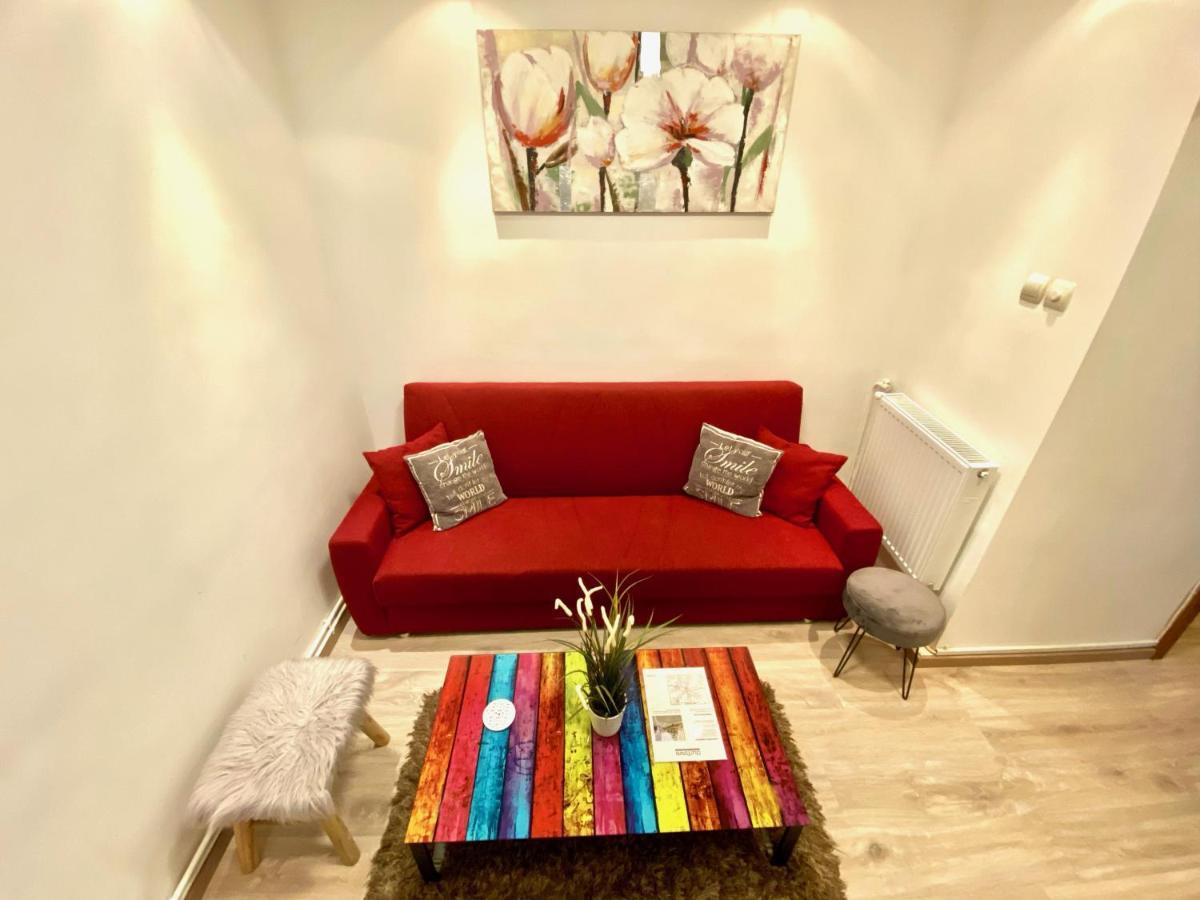 Modern Old Town Central Apartment Bukarest Kültér fotó